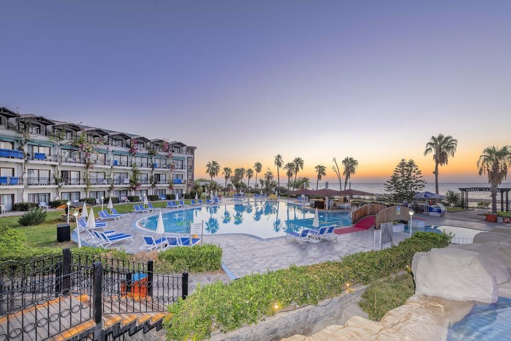 Labada Beach Hotel Çamyuva エクステリア 写真