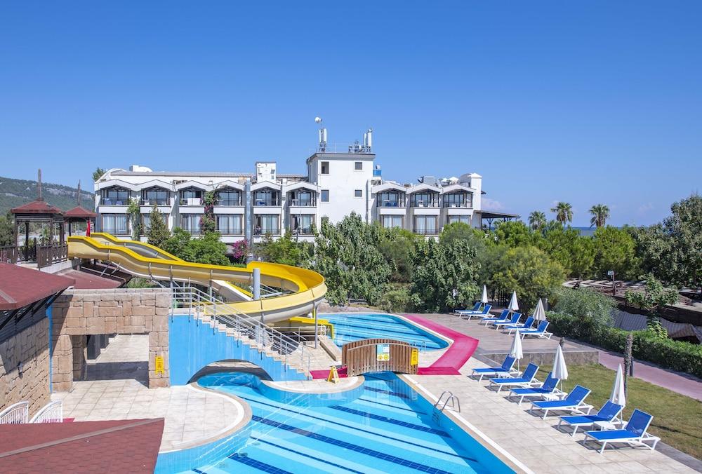 Labada Beach Hotel Çamyuva エクステリア 写真