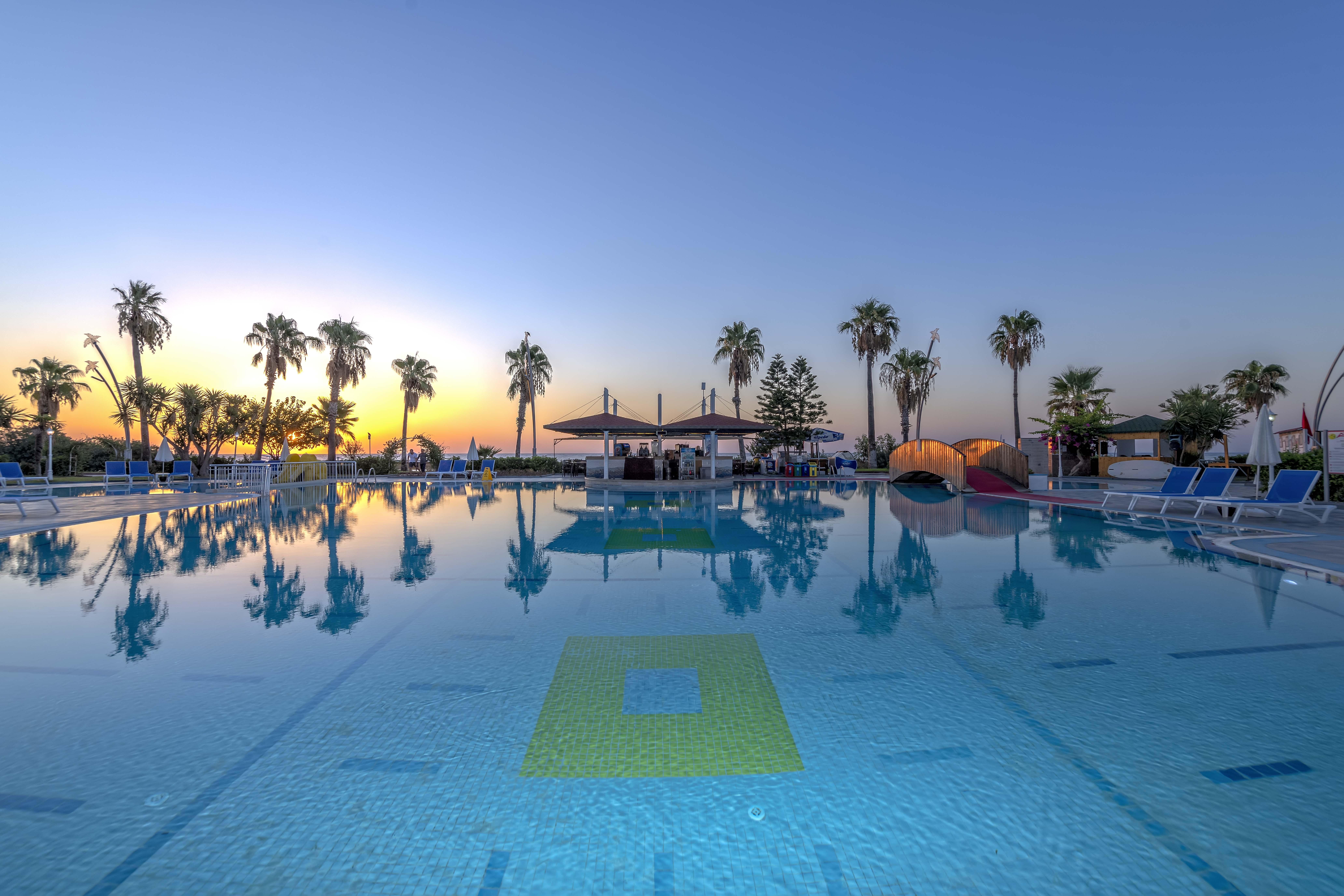 Labada Beach Hotel Çamyuva エクステリア 写真